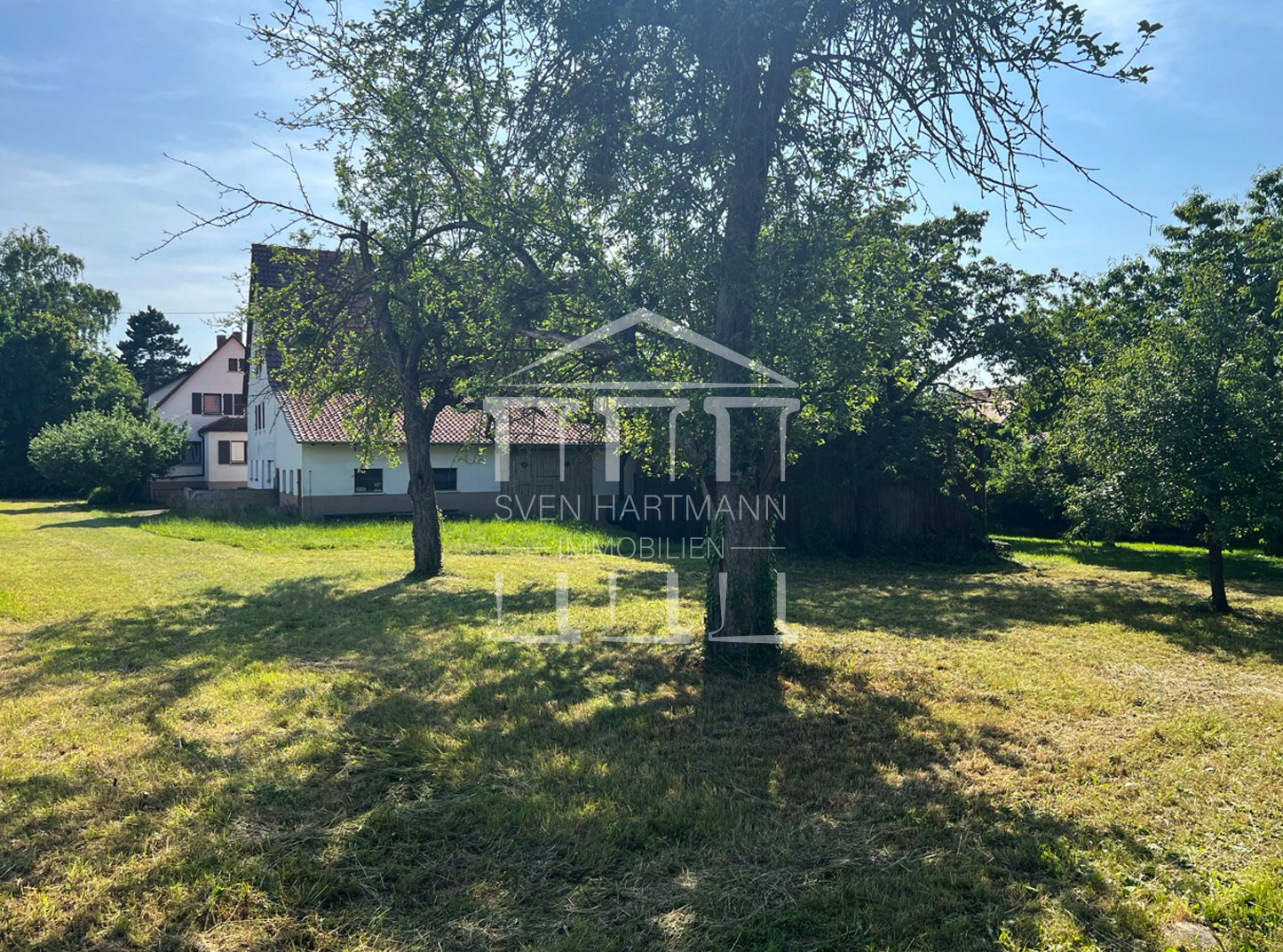 Grundstück mit Baumbestand